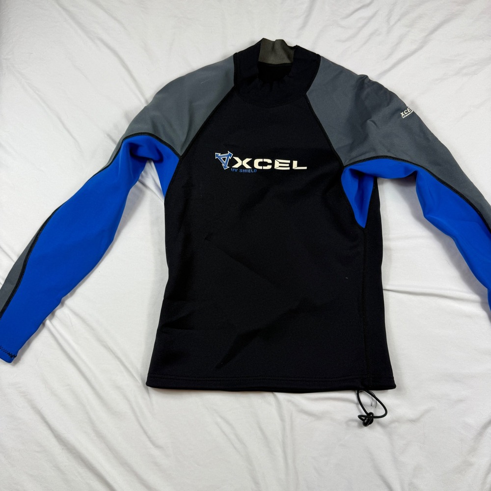 Xcel UV Shield Accelerator Rash Guard Mens Medium Black Blue Grey 0.5mm Titanium